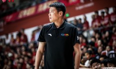 开云体育下载:双面“球痴”周鲁男